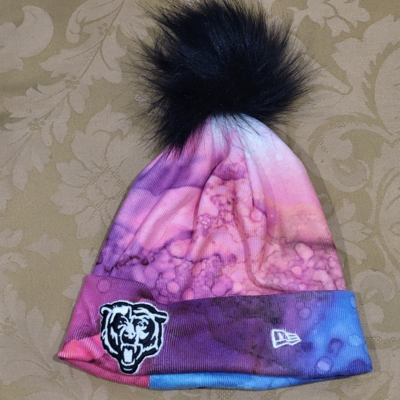 NFL Crucial Catch Chicago Bears Tie Die Lined Beanie with 4" faux fur poof - Picture 2 of 5